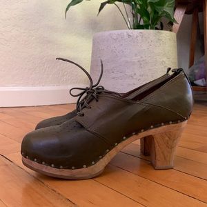 High-Heel Wooden Clogs